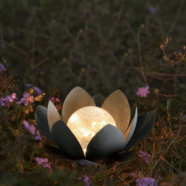Solar Iron Waterproof Flower Light